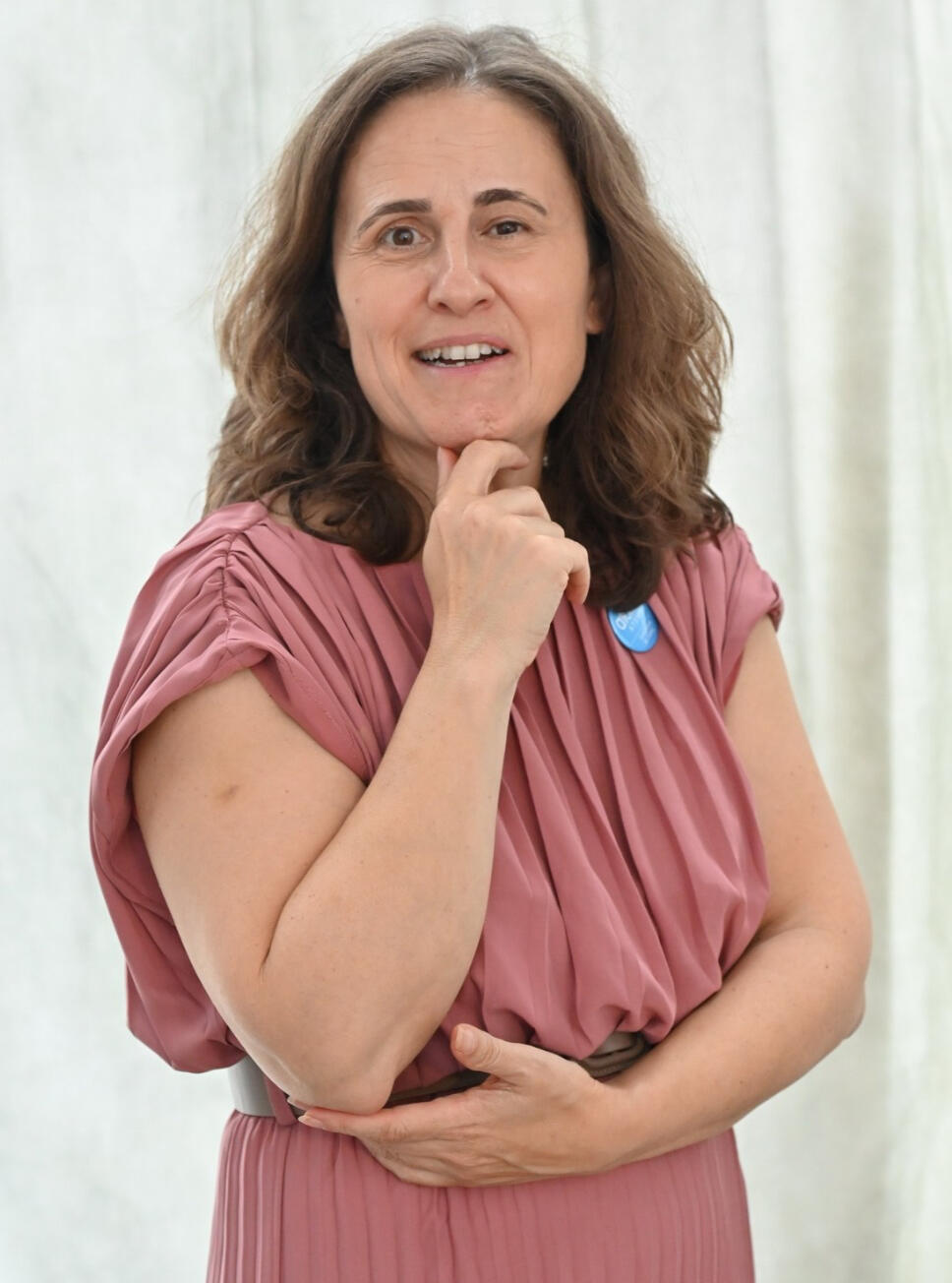 Ana Lúcia Silva, responsável pelo Centro de Sinergia Global. Olá! Sou a Ana Lúcia Silva, responsável pelo Centro de Sinergia Global, aqui em Telheiras. Gostaria de vos convidar a vir conhecer a proposta de valor imbatível da marca ATOMY no nosso centro. — Ana Lúcia Centro de Sinergia Global